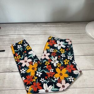 Nike Floral Leggings - Black, Orange, Yellow size XL